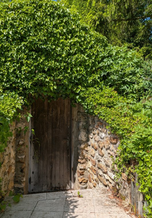 character properties France picardy   - 17