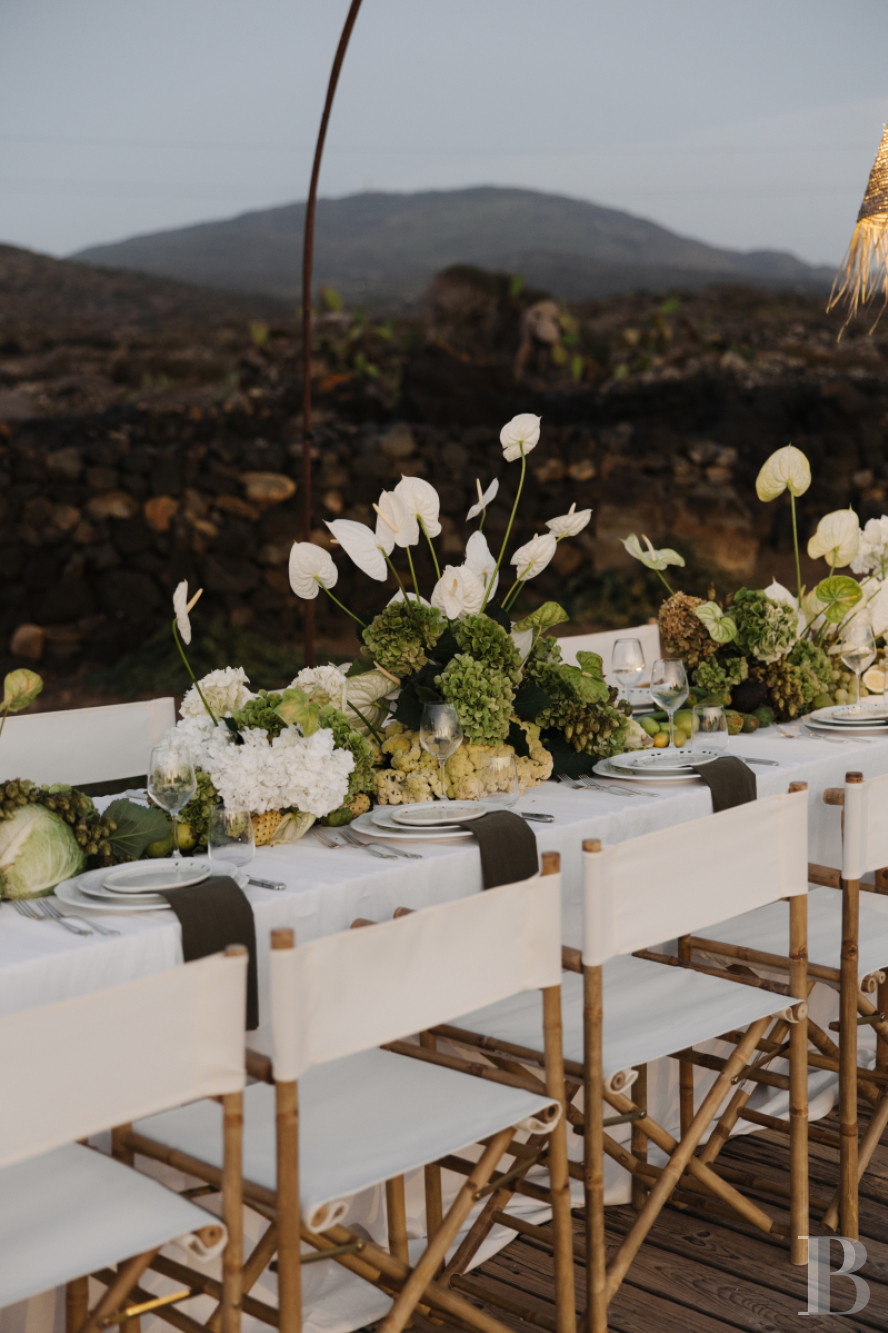 Sur l’île de Pantellaria, entre la Sicile et les côtes tunisiennes, un hameau de maisons traditionnelles en pierre de lave - photo  n°6