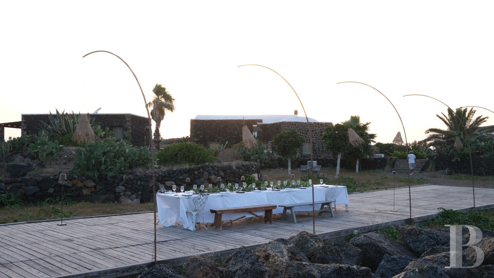 Sur l’île de Pantellaria, entre la Sicile et les côtes tunisiennes, un hameau de maisons traditionnelles en pierre de lave - photo  n°8