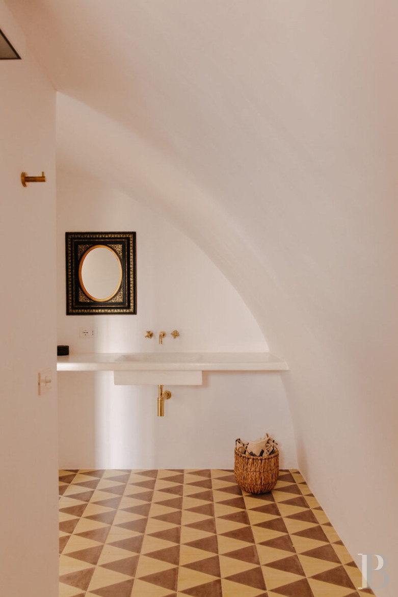 Sur l’île de Pantellaria, entre la Sicile et les côtes tunisiennes, un hameau de maisons traditionnelles en pierre de lave - photo  n°41