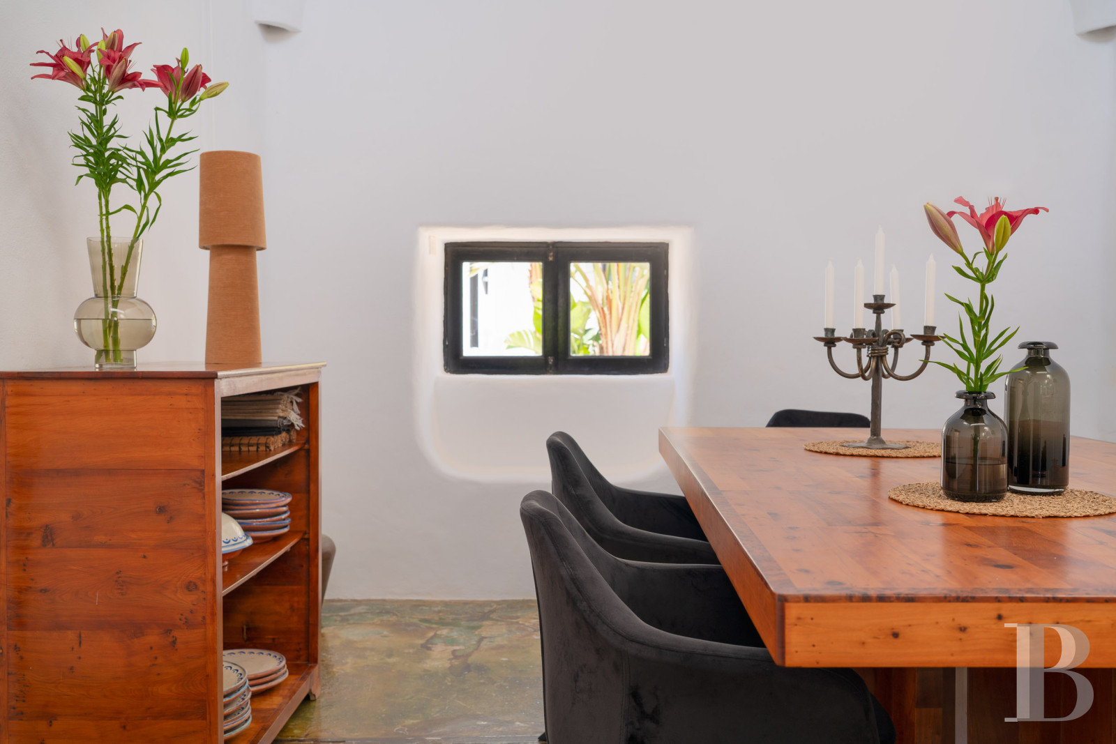 An old finca renovated in a contemporary style on the island of Lanzarote, in the Canary Islands - photo  n°8