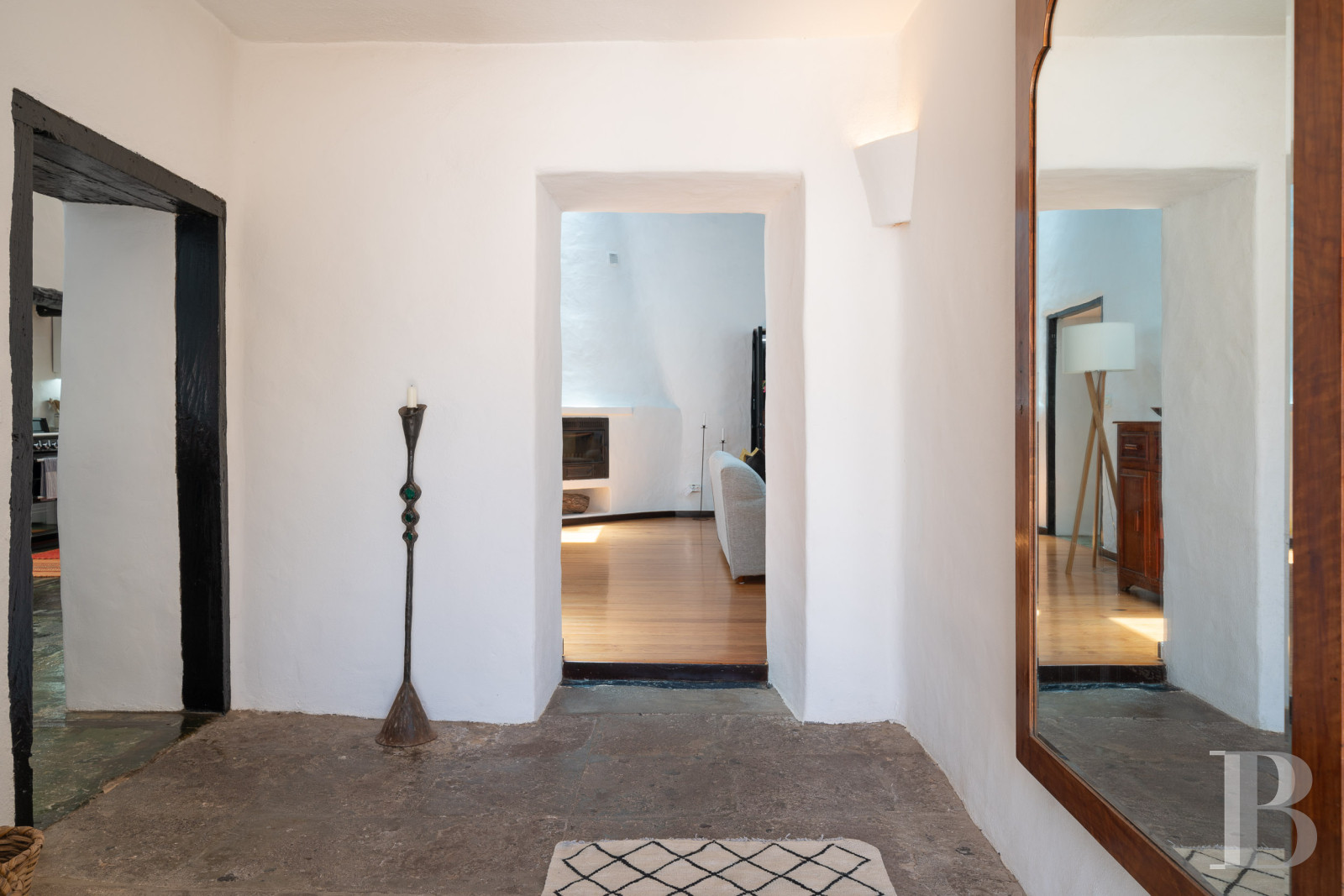 An old finca renovated in a contemporary style on the island of Lanzarote, in the Canary Islands - photo  n°10