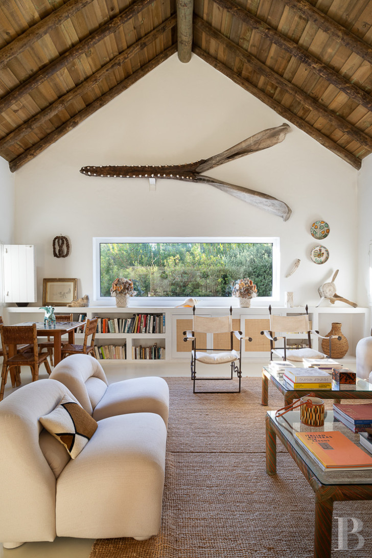 In a village in the north-west of the Alentejo region, a contemporary house designed in a local and traditional spirit - photo  n°6