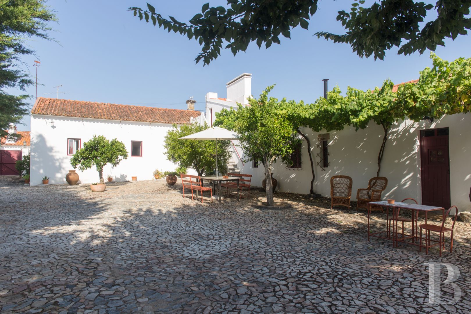 À l’est de Lisbonne, au cœur de l’Alentejo, un ensemble de maisons de village traditionnelles - photo  n°2