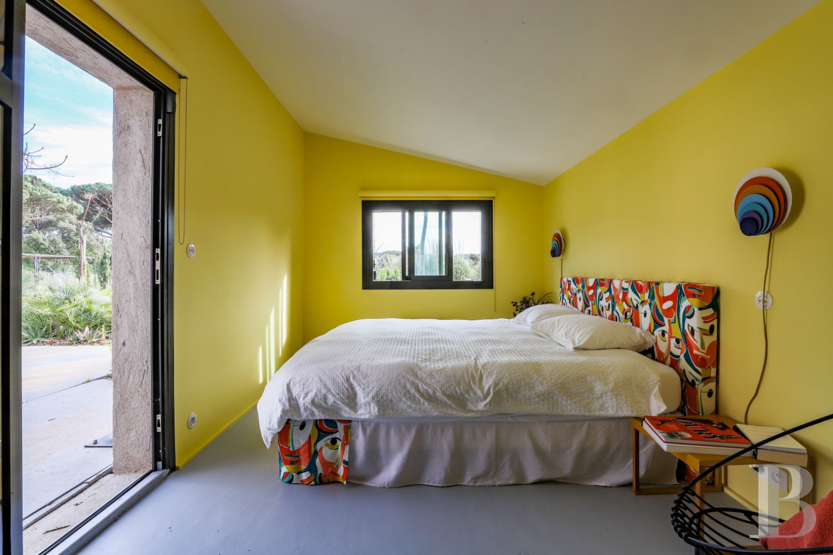 À Saint-Tropez, dans la baie des Canoubiers, un ancien atelier d’artiste et son jardin méditerranéen - photo  n°23