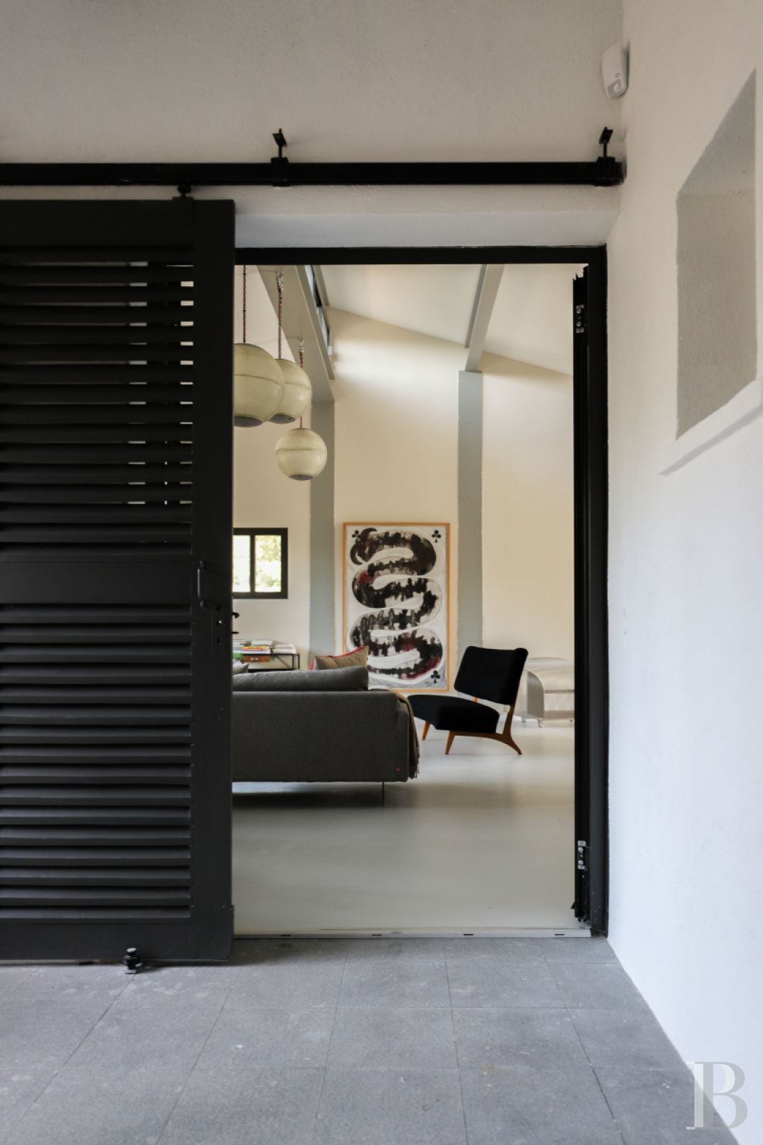 À Saint-Tropez, dans la baie des Canoubiers, un ancien atelier d’artiste et son jardin méditerranéen - photo  n°20