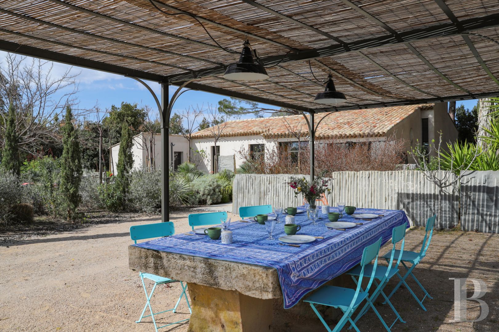 À Saint-Tropez, dans la baie des Canoubiers, un ancien atelier d’artiste et son jardin méditerranéen - photo  n°29