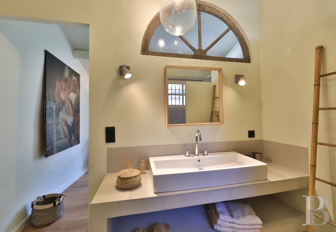 A renovated hamlet with an abundance of nature and a view of Mont Ventoux, to the south of Vaison-la-Romaine - photo  n°27