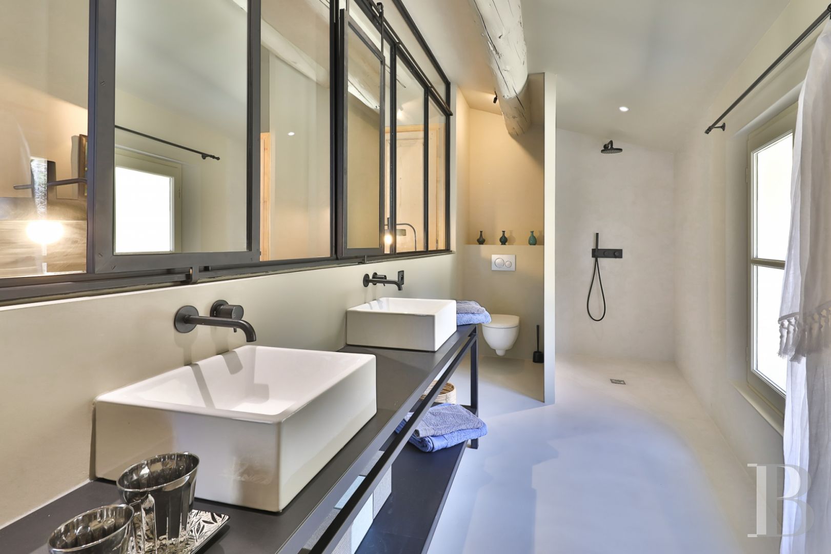 Au sud de Vaison-la-Romaine, face au mont Ventoux, un hameau rénové en pleine nature - photo  n°18