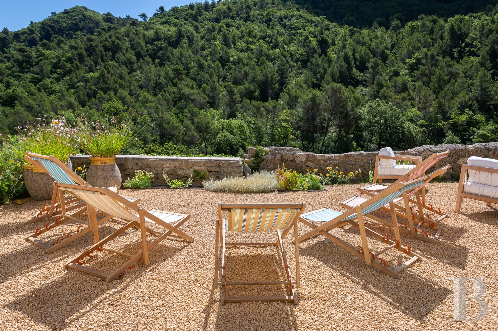 Au sud de Vaison-la-Romaine, face au mont Ventoux, un hameau rénové en pleine nature - photo  n°36