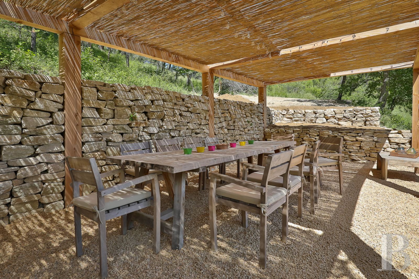 Au sud de Vaison-la-Romaine, face au mont Ventoux, un hameau rénové en pleine nature - photo  n°5