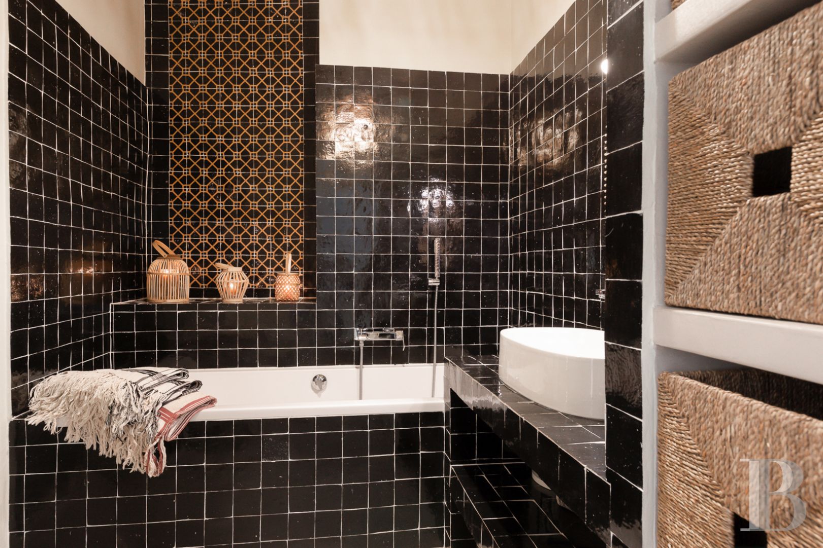 Au sud de Vaison-la-Romaine, face au mont Ventoux, un hameau rénové en pleine nature - photo  n°20