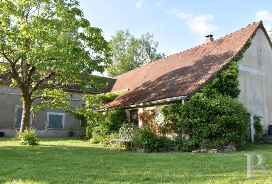 vieilles maisons francaises bourgogne   - 4