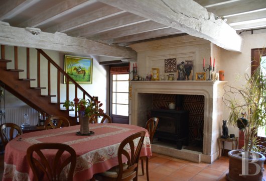 character properties France aquitaine   - 11