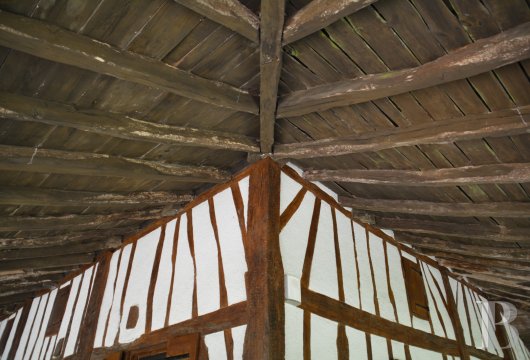 character properties France aquitaine   - 14