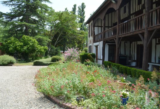 character properties France aquitaine   - 3