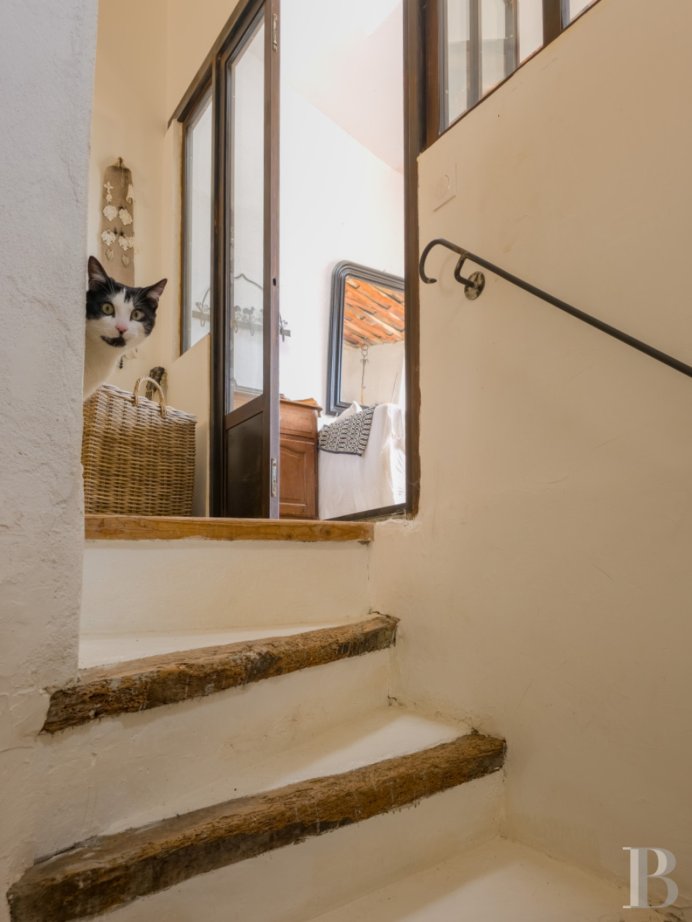 A house in the heart of the village of Cotignac, in the Var  - photo  n°7