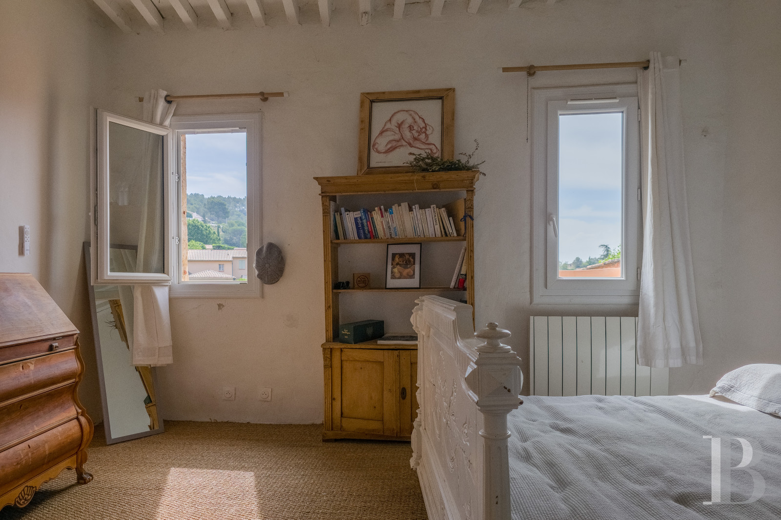 A house in the heart of the village of Cotignac, in the Var  - photo  n°9