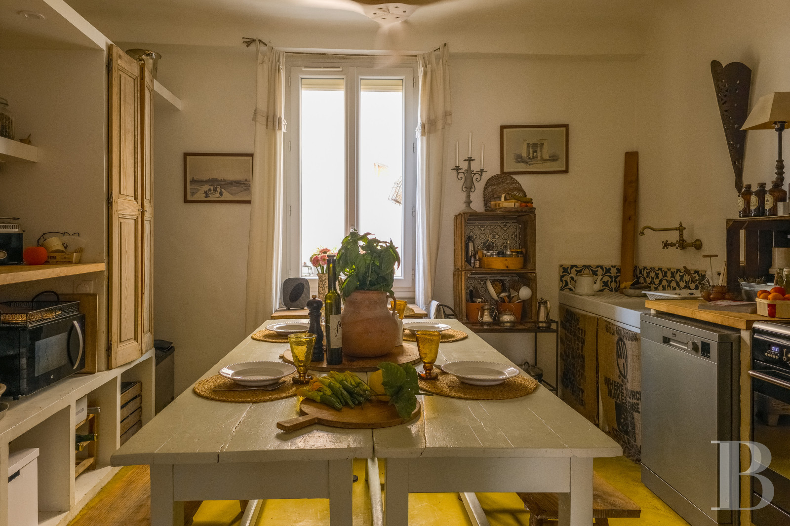 A house in the heart of the village of Cotignac, in the Var  - photo  n°8