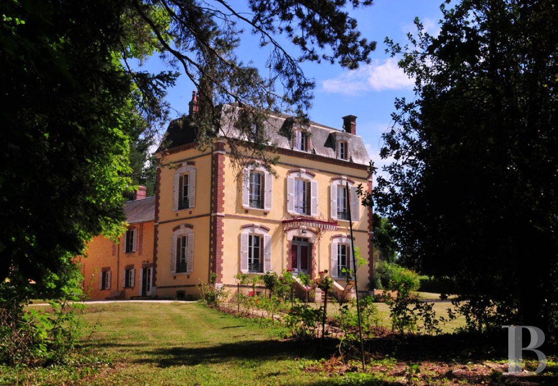 manoirs a vendre bourgogne   - 1