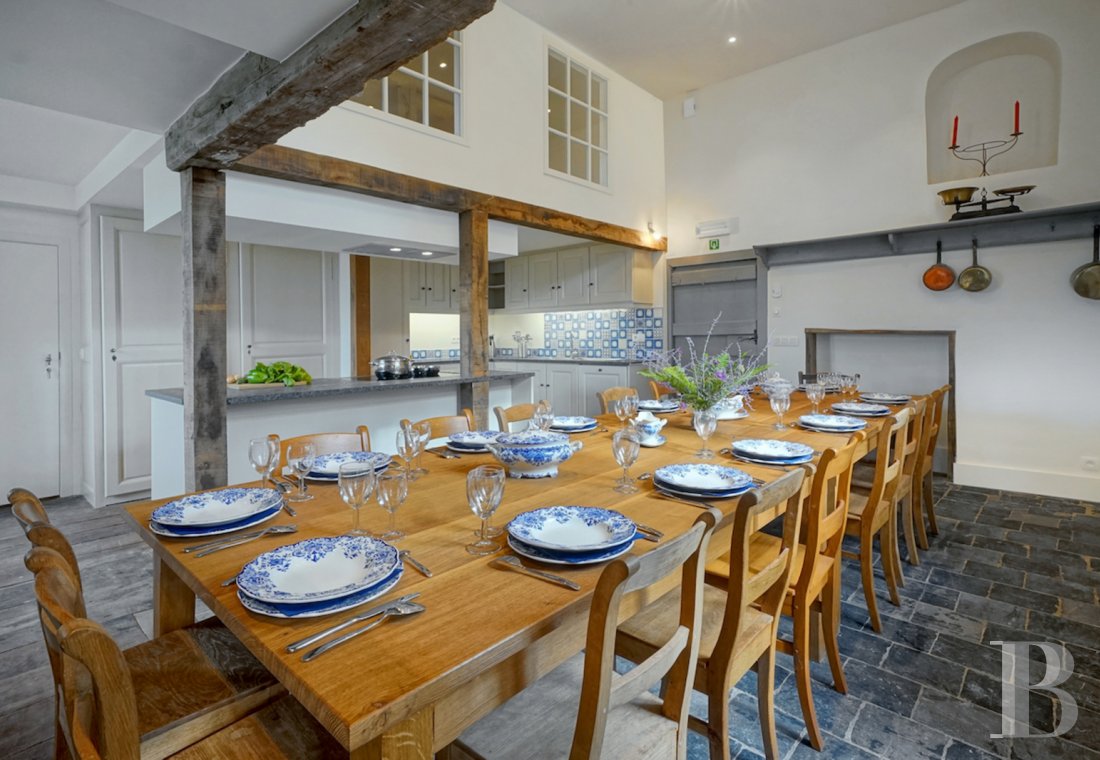 A gîte in the wing of a family chateau to the south-east of Namur in Belgium - photo  n°2