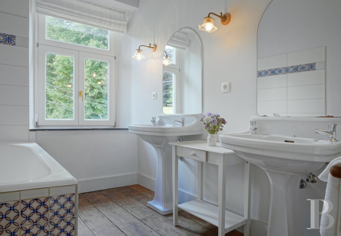 A gîte in the wing of a family chateau to the south-east of Namur in Belgium - photo  n°11