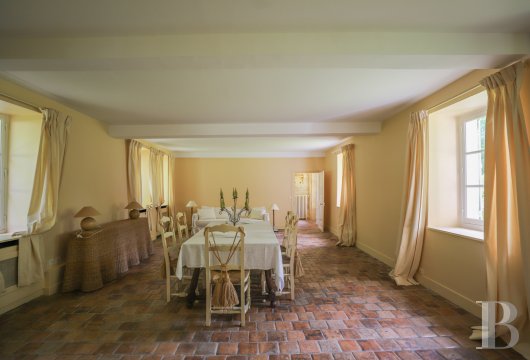 character properties France picardy   - 8