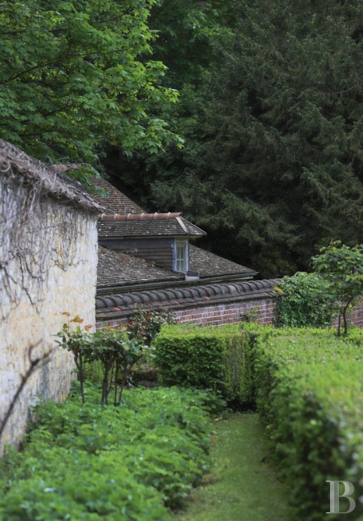 character properties France picardy   - 15