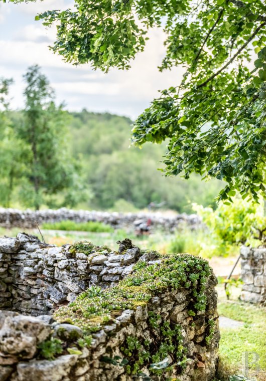 A medieval complex typical of the Lot department, north of Quercy, between Souillac and Cahors - photo  n°44