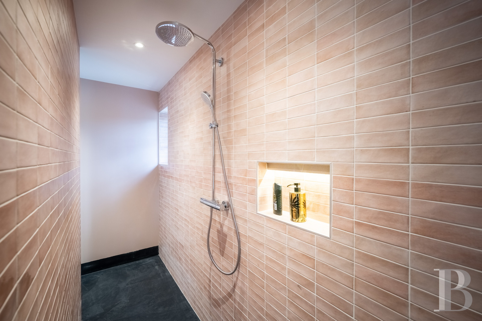 A medieval complex typical of the Lot department, north of Quercy, between Souillac and Cahors - photo  n°34