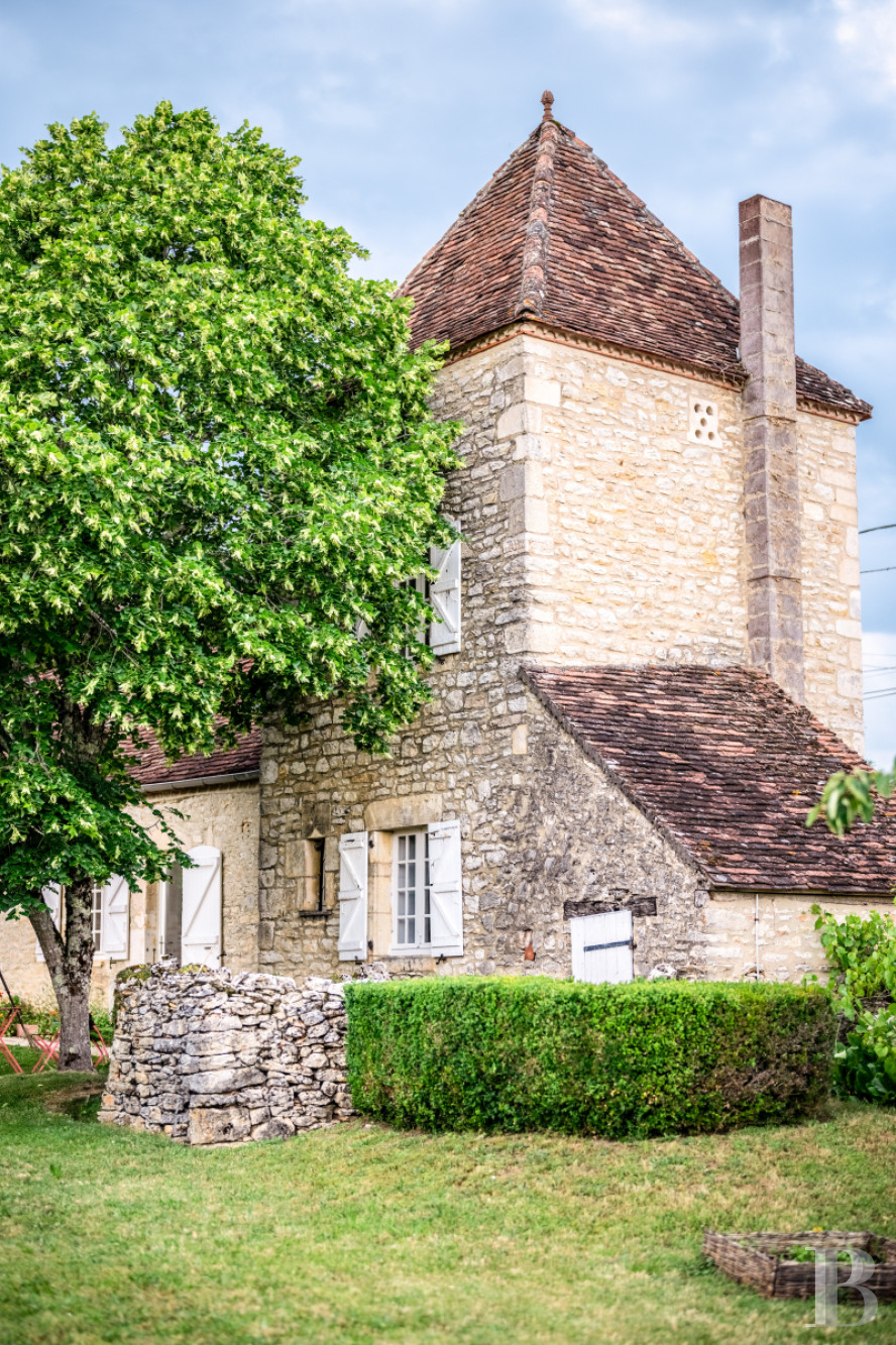 A medieval complex typical of the Lot department, north of Quercy, between Souillac and Cahors - photo  n°45