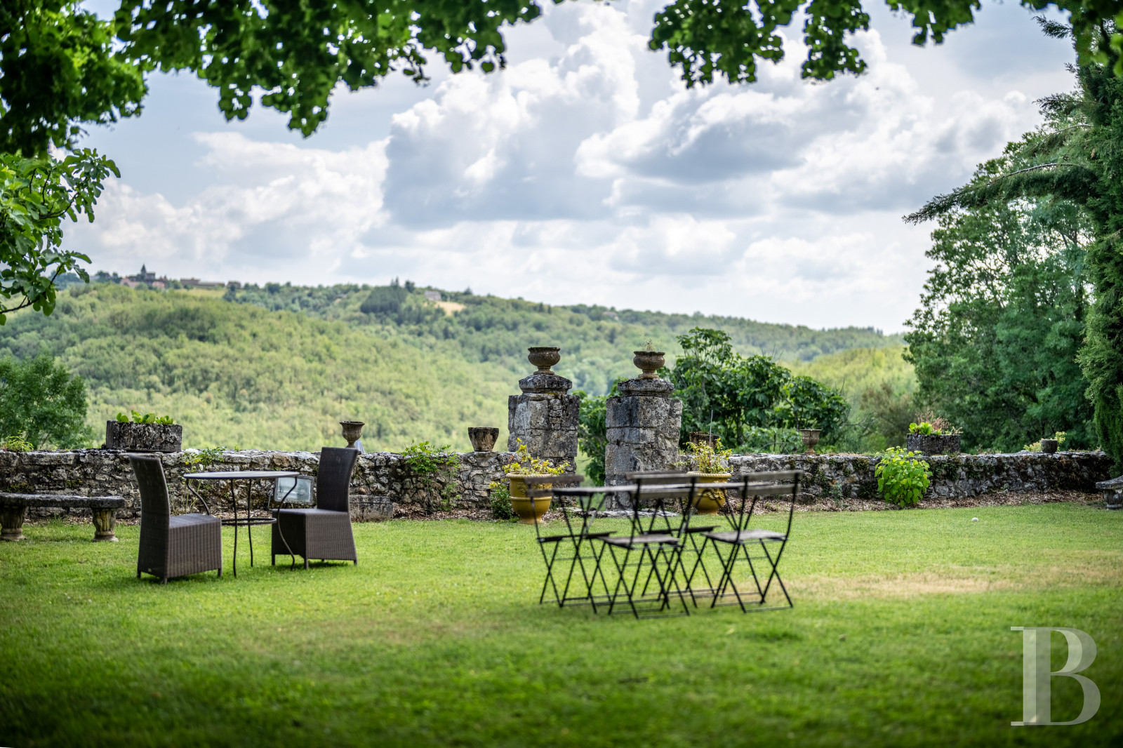 A medieval complex typical of the Lot department, north of Quercy, between Souillac and Cahors - photo  n°15