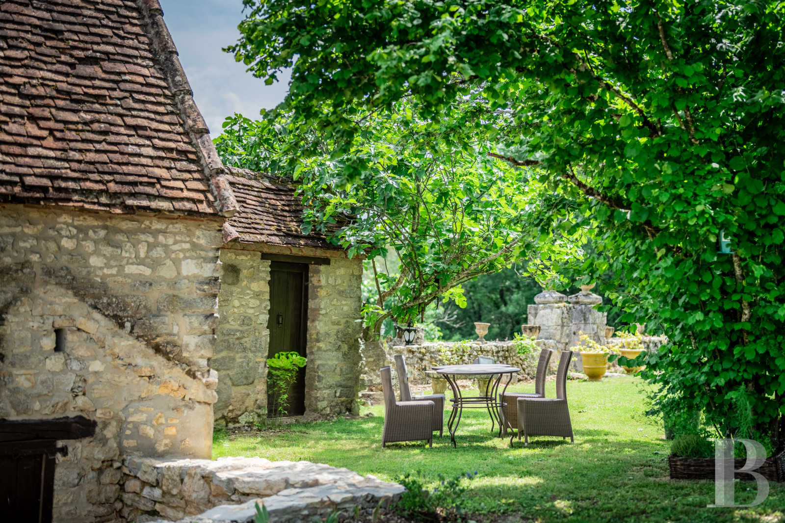 A medieval complex typical of the Lot department, north of Quercy, between Souillac and Cahors - photo  n°19