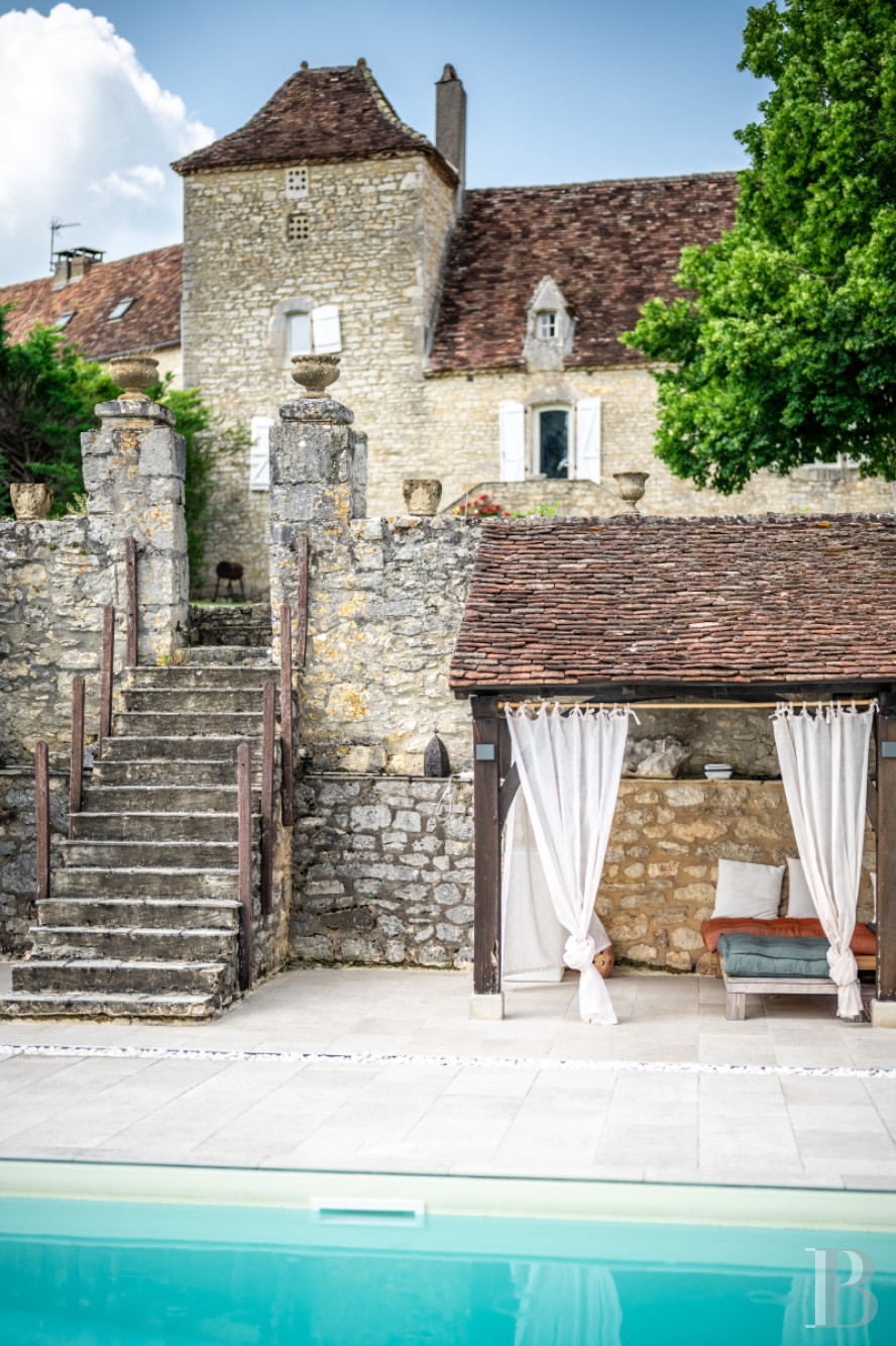 A medieval complex typical of the Lot department, north of Quercy, between Souillac and Cahors - photo  n°16