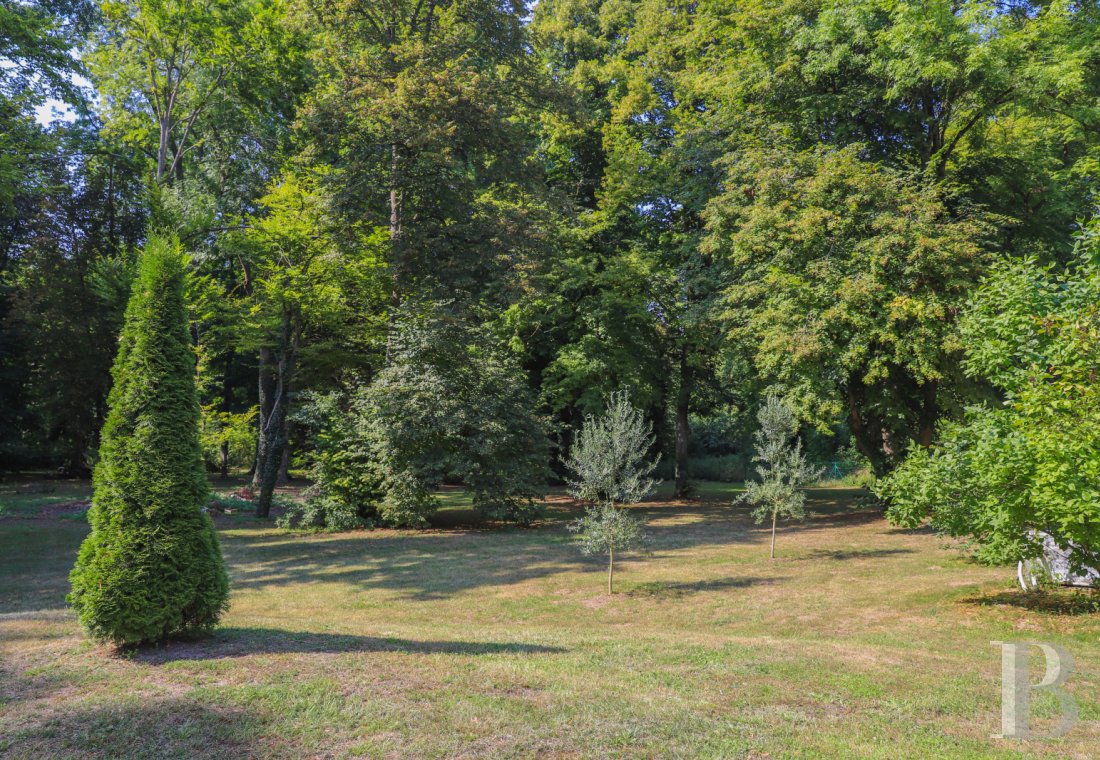 character properties France ile de france   - 22