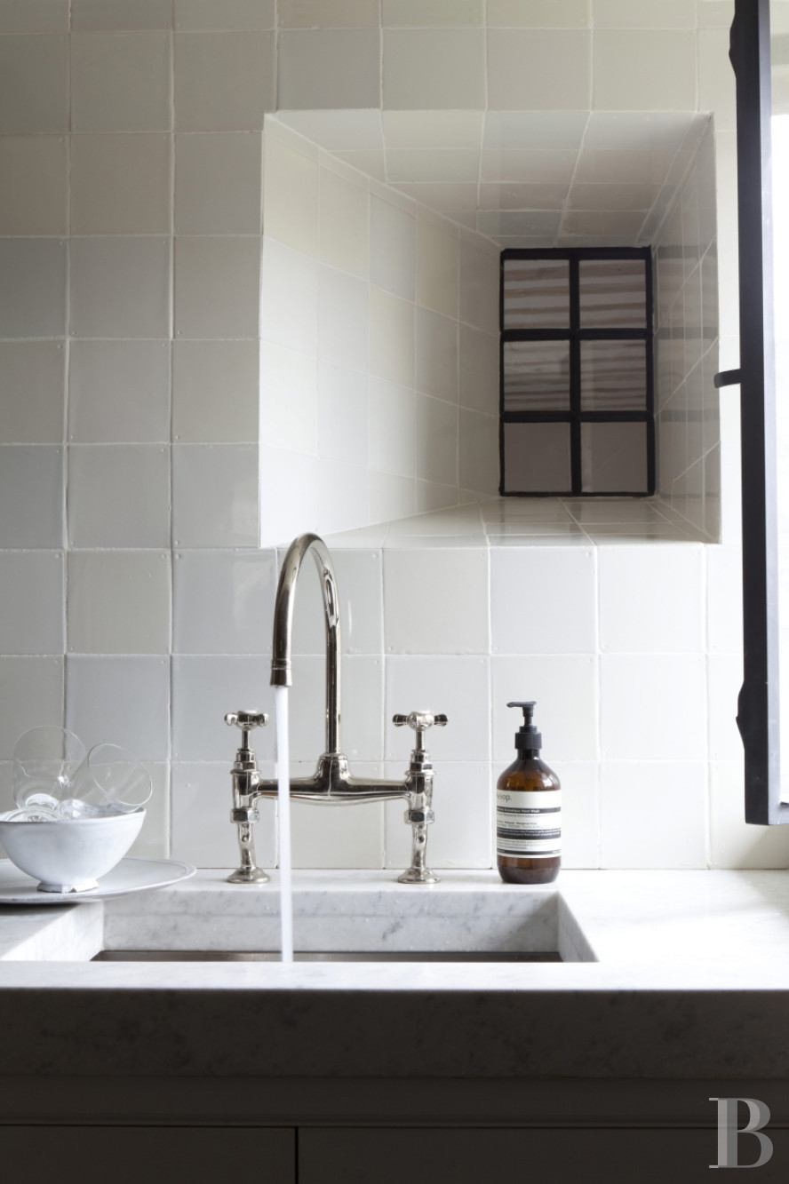 Dans les Bouches-du-Rhône, entre Avignon et Arles, une maison de village des 13e et 14e siècles - photo  n°17