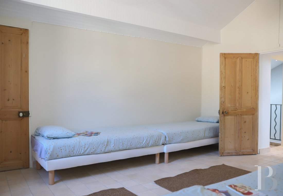 Dans le centre d’Avignon, deux maisons de ville et leurs trois jardins - photo  n°24