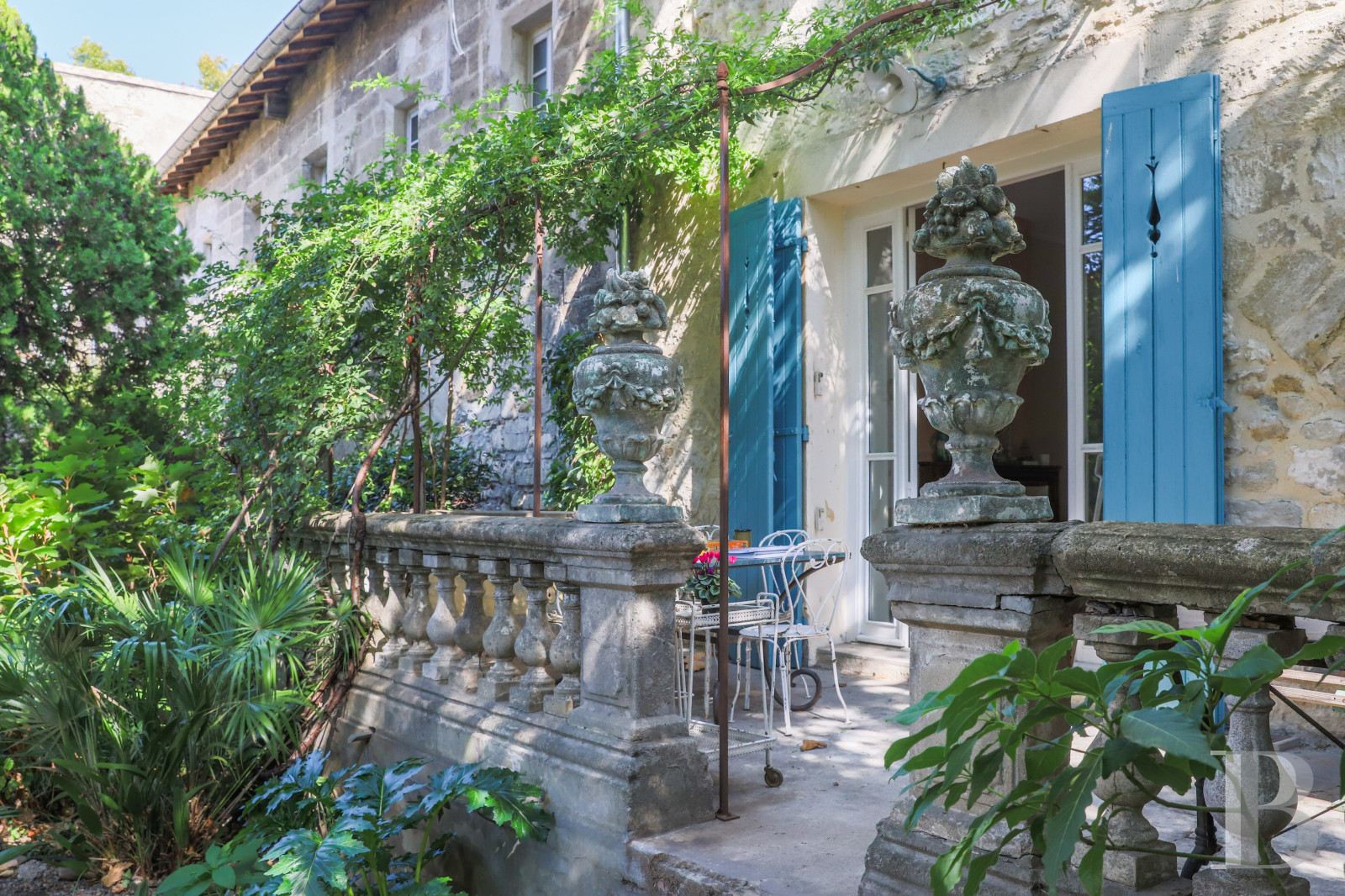 Dans le centre d’Avignon, deux maisons de ville et leurs trois jardins - photo  n°35
