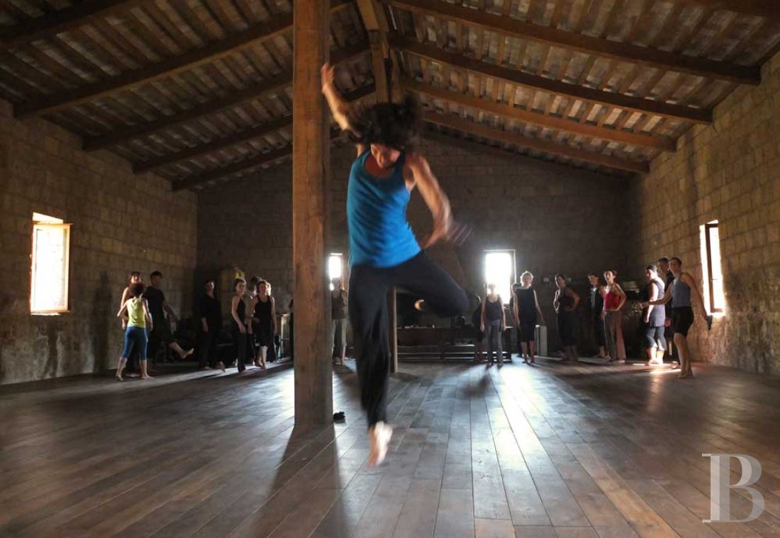 A former Cistercian abbey restored at the turn of the century, south of Tuscany in the province of Viterbo in Italy - photo  n°11