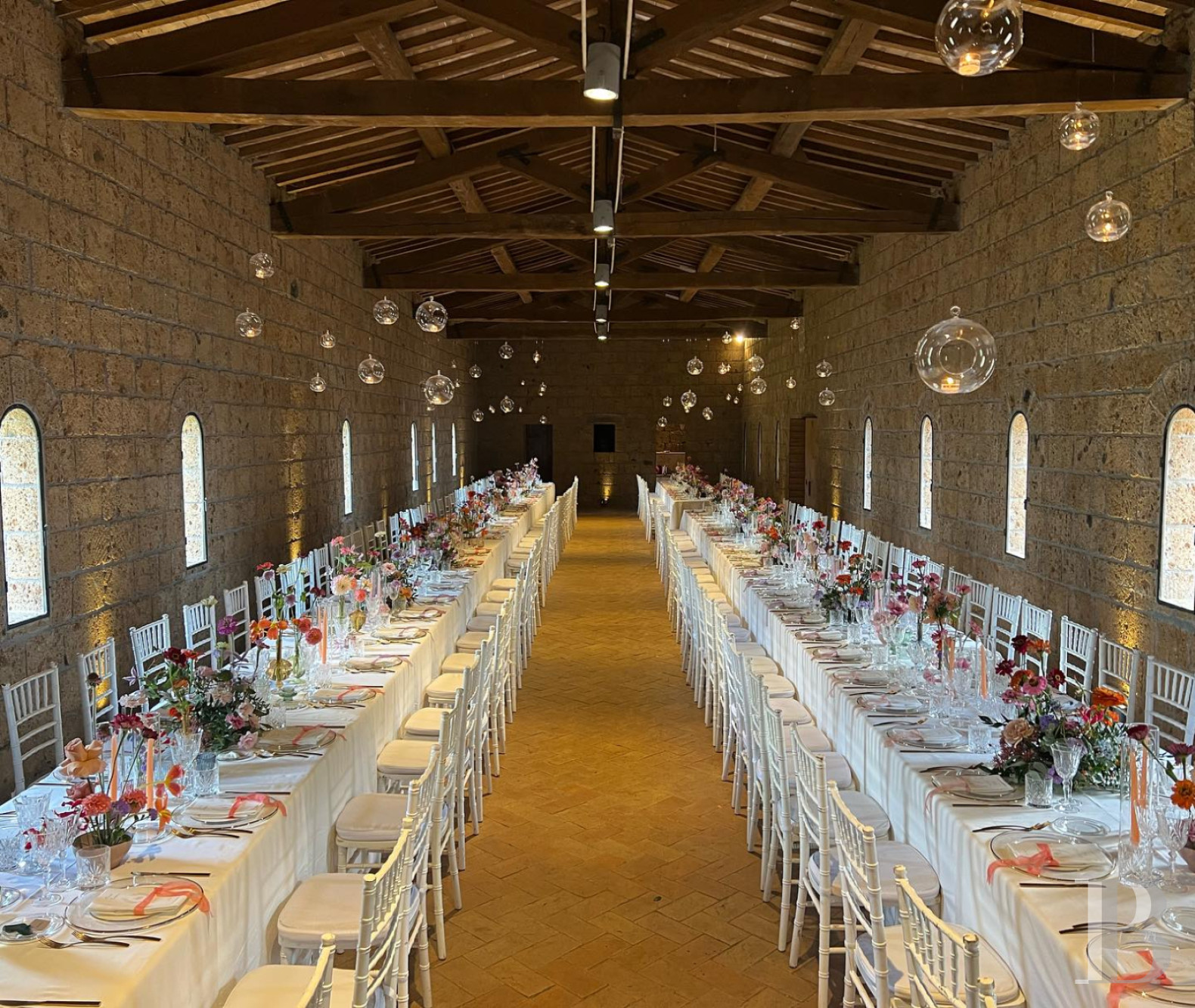 En Italie, au sud de Tuscania dans la province de Viterbe, une ancienne abbaye cistercienne réhabilitée au tournant du siècle - photo  n°21