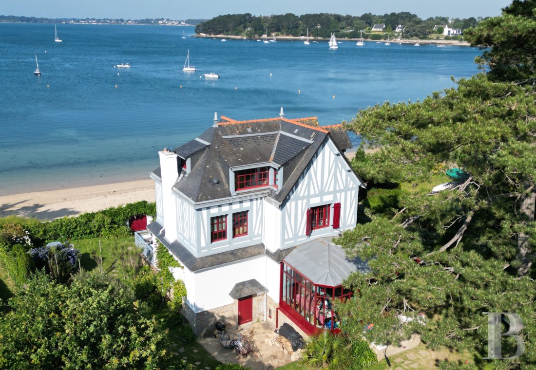 Sur l’Île-aux-Moines, dans le golfe du Morbihan, une maison de famille les pieds dans l’eau - photo  n°33