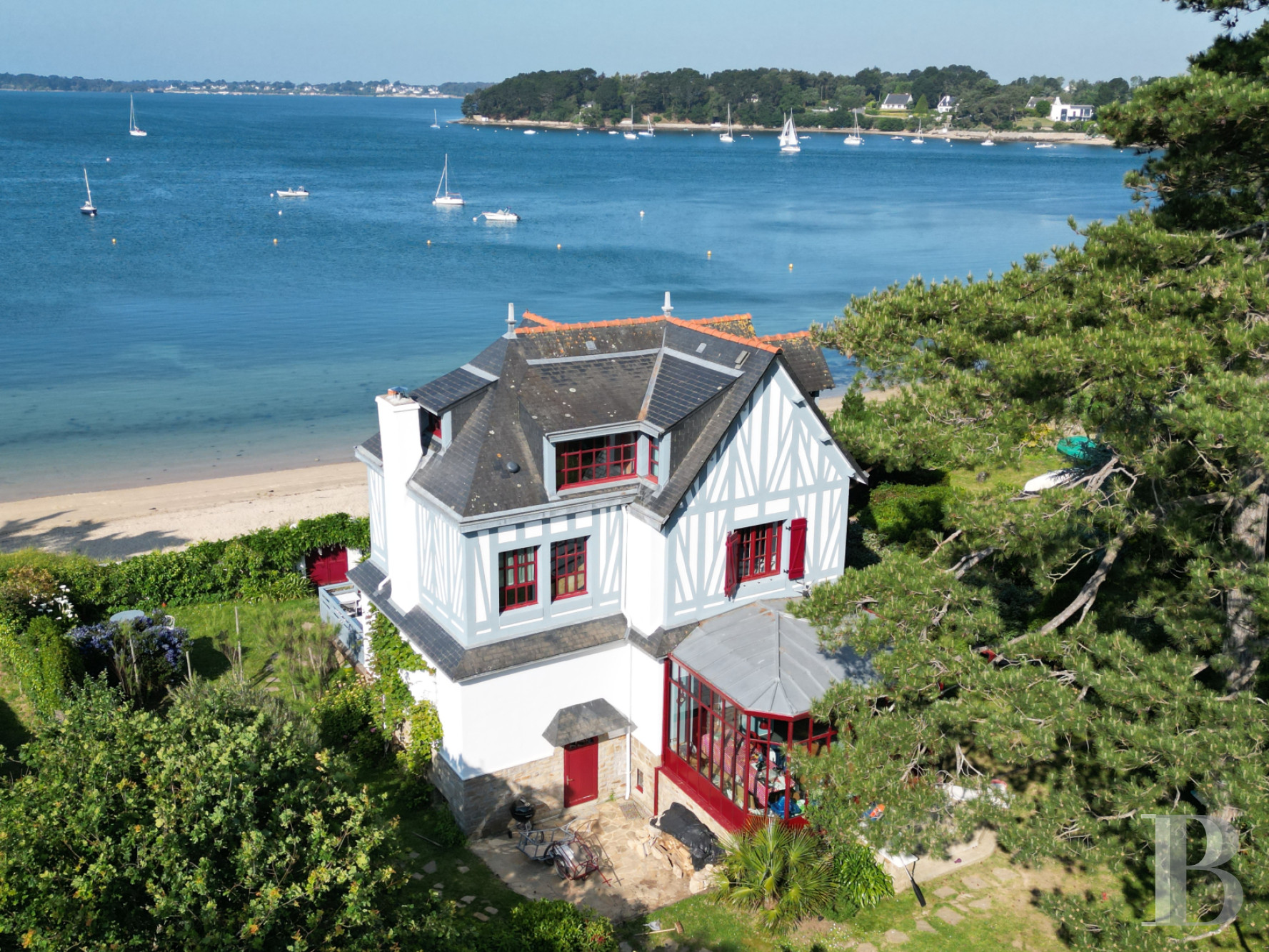 Sur l’Île-aux-Moines, dans le golfe du Morbihan, une maison de famille les pieds dans l’eau - photo  n°33