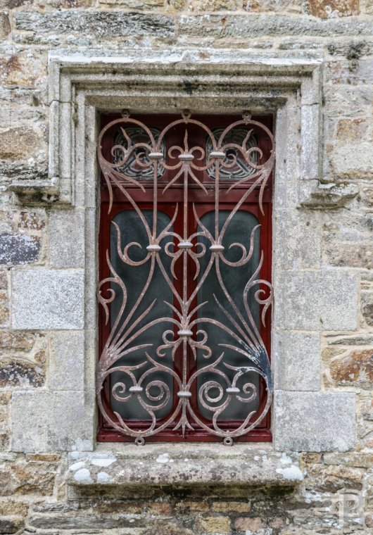 A stately chateau with a Romantic-inspired park in Lannion, in the Côtes d'Armor - photo  n°2