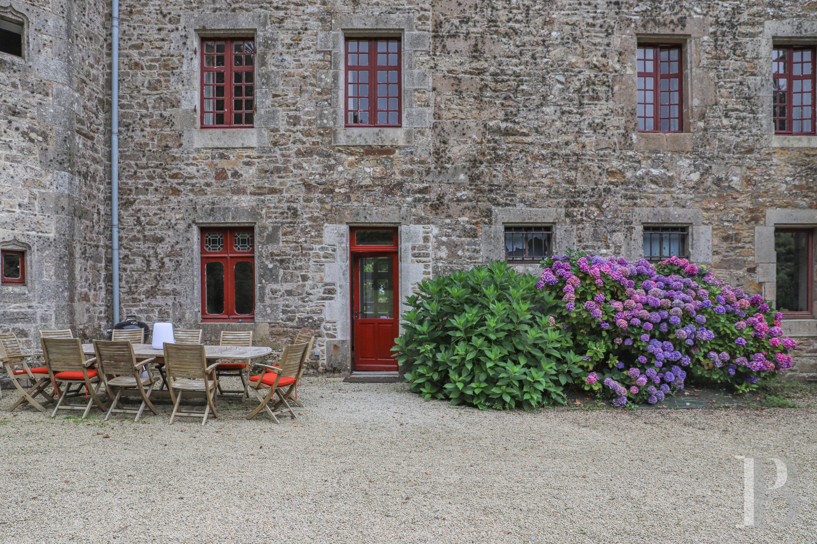 A stately chateau with a Romantic-inspired park in Lannion, in the Côtes d'Armor - photo  n°6
