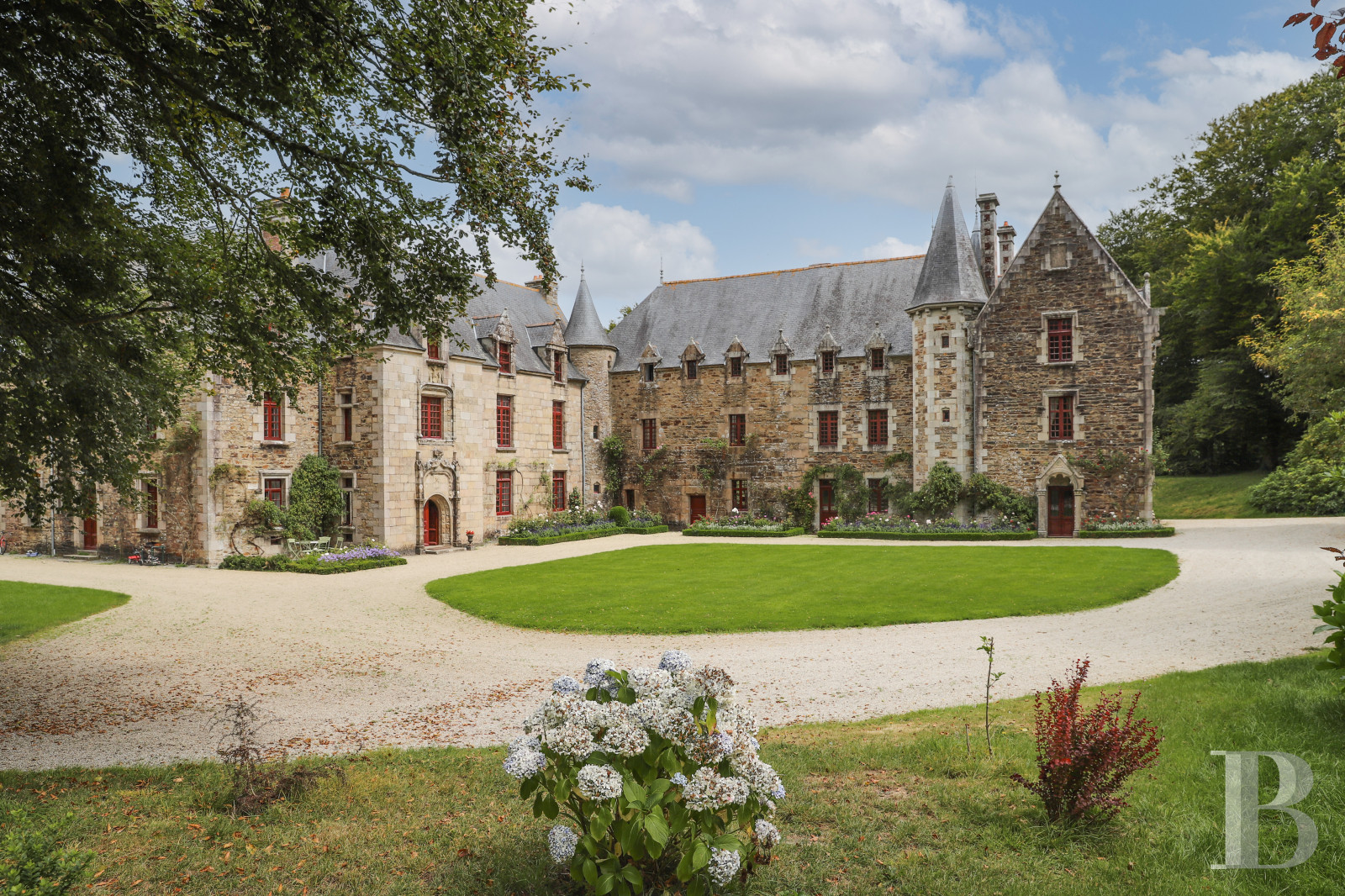 A stately chateau with a Romantic-inspired park in Lannion, in the Côtes d'Armor - photo  n°5