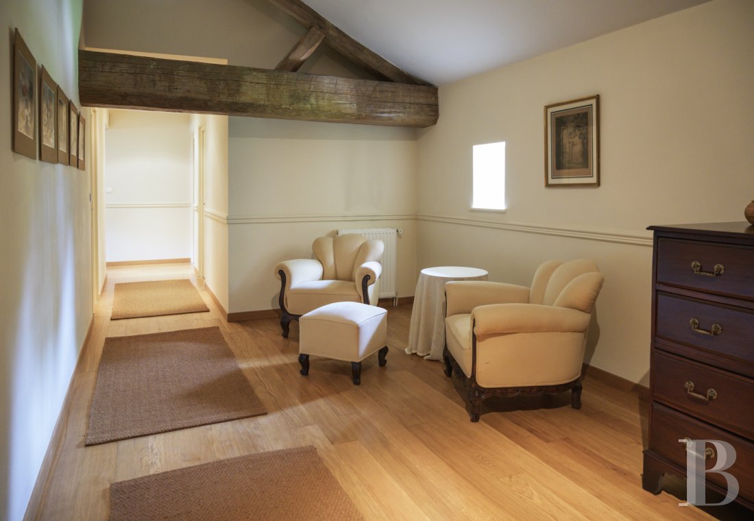 A chateau affiliated with Burgundy's greatest vineyards and permaculture to the south of Beaune - photo  n°32
