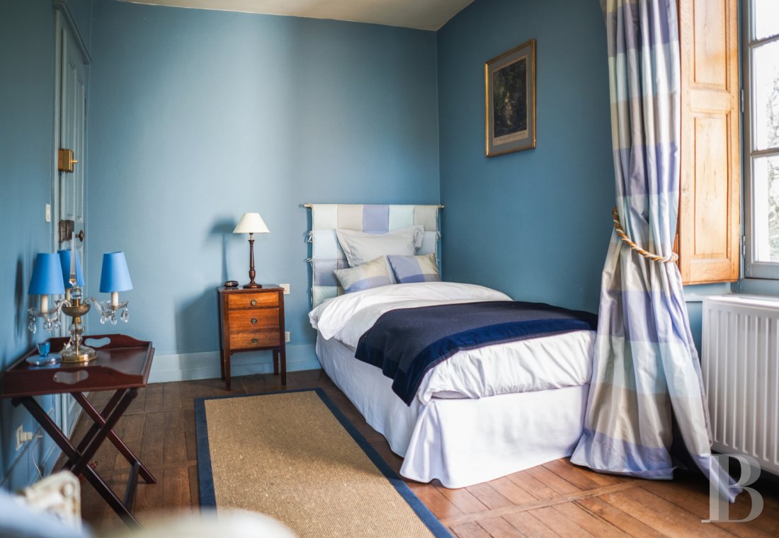 A chateau affiliated with Burgundy's greatest vineyards and permaculture to the south of Beaune - photo  n°22