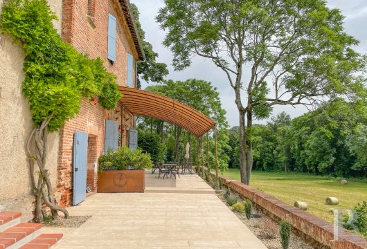 chateaux for sale France midi pyrenees   - 19