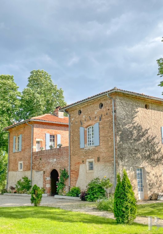 chateaux for sale France midi pyrenees   - 3