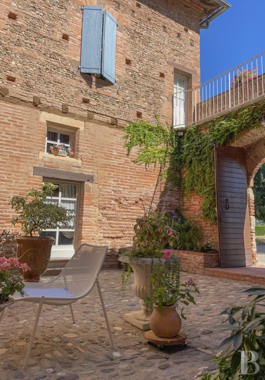 chateaux for sale France midi pyrenees   - 18